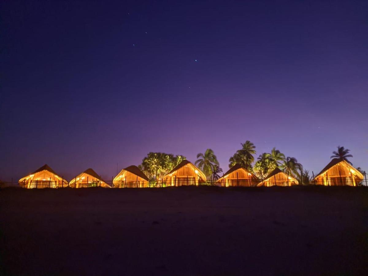 Tanoma Sumba Hotel Maujawa Ngoại thất bức ảnh